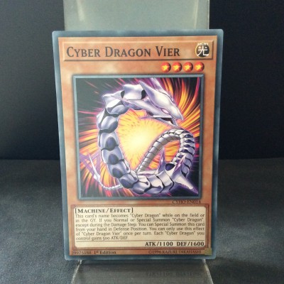 Cyber Dragon Vier