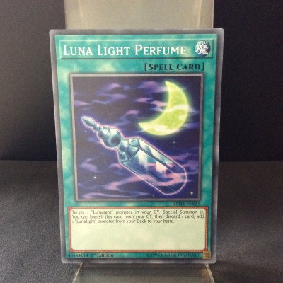 Luna Light Perfume